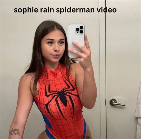 SOPHIE RAIN .